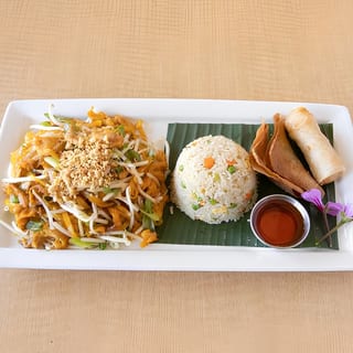 C- Pad Thai Chicken *R+F